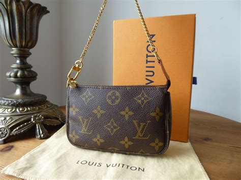 prezzi mini pochette louis vuitton|louis vuitton mini pochette accessoires.